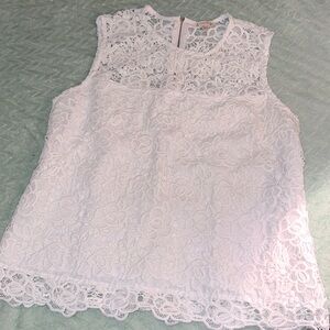 Large Nanette Lepore lady sleeveless blouse